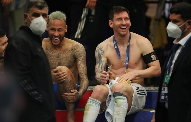 21世纪五大联赛外场球员出场时间榜：C罗、拉莫斯、梅西前3（本世纪五大联赛外场球员出场时间排行榜：C罗、拉莫斯、梅西位列前三）