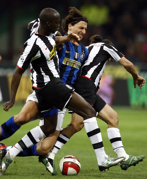 巴甲战报：马萨尔建功、特莱斯绝平，克鲁塞罗2-2博塔弗戈（巴甲｜马萨尔破门，特莱斯补时扳平，克鲁塞罗2-2战平博塔弗戈）