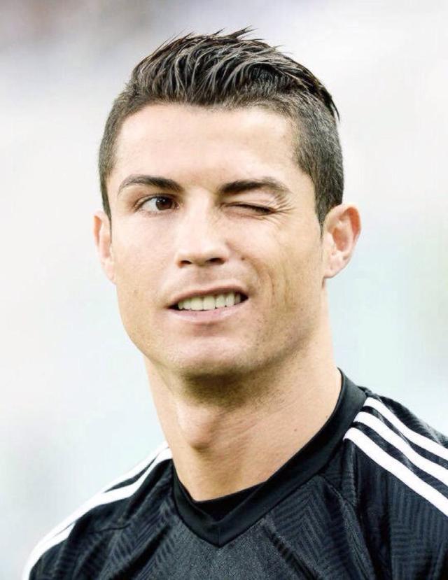 马德兴：中国足协明确提出要抓本土教练培养，为他们创造机会（马德兴：足协将重点培养本土教练，积极为其提供机会）