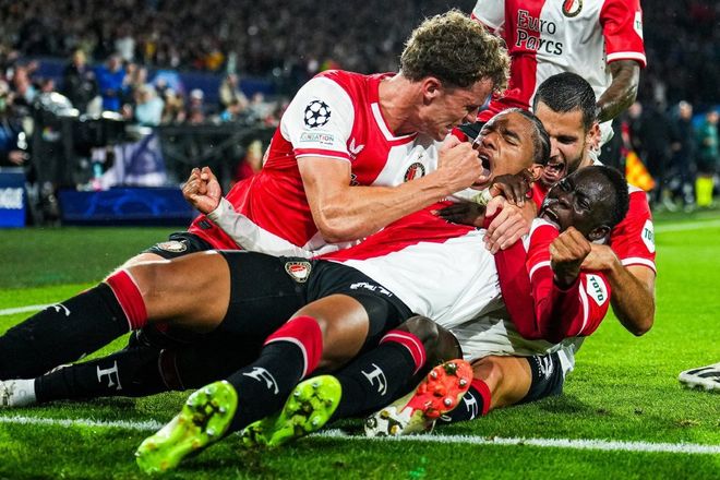 图片报：米兰对金玟哉感兴趣，在今夏就曾观察过他（图片报称：AC米兰有意引进金玟哉，今夏已进行考察）